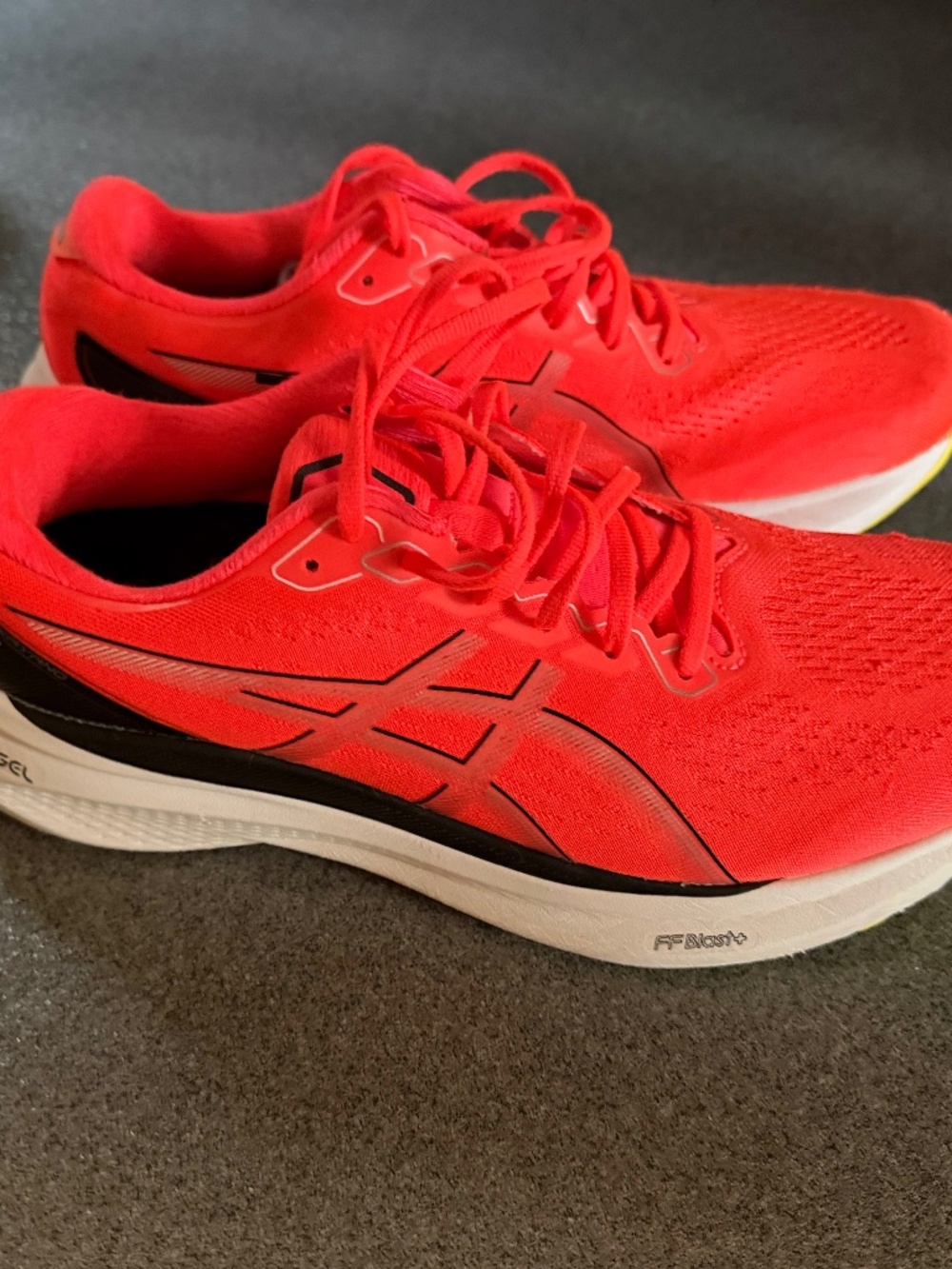 Ascis Kayano Men's running shoes size US11, EU 45